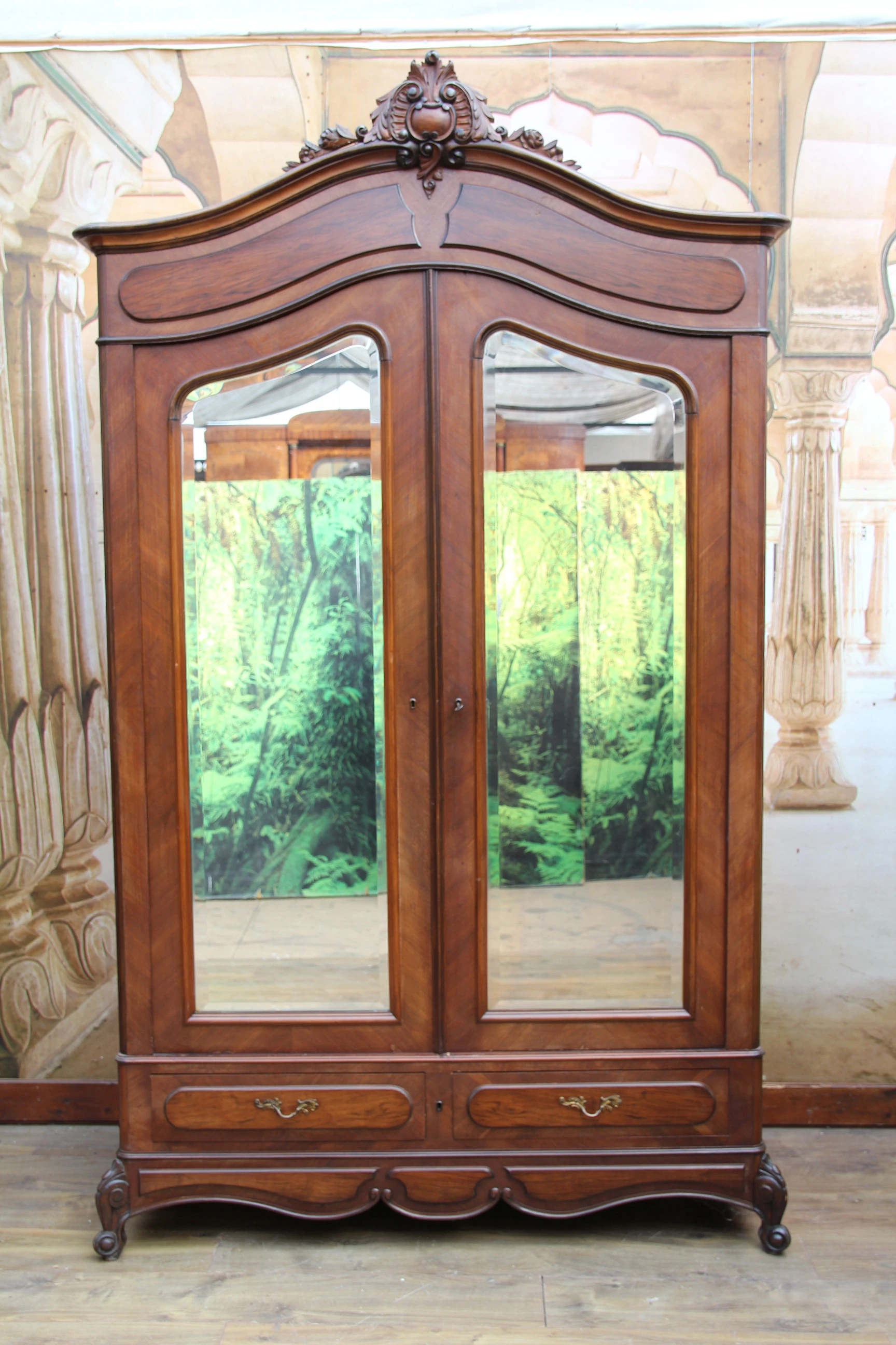 Barocker Kleiderschrank