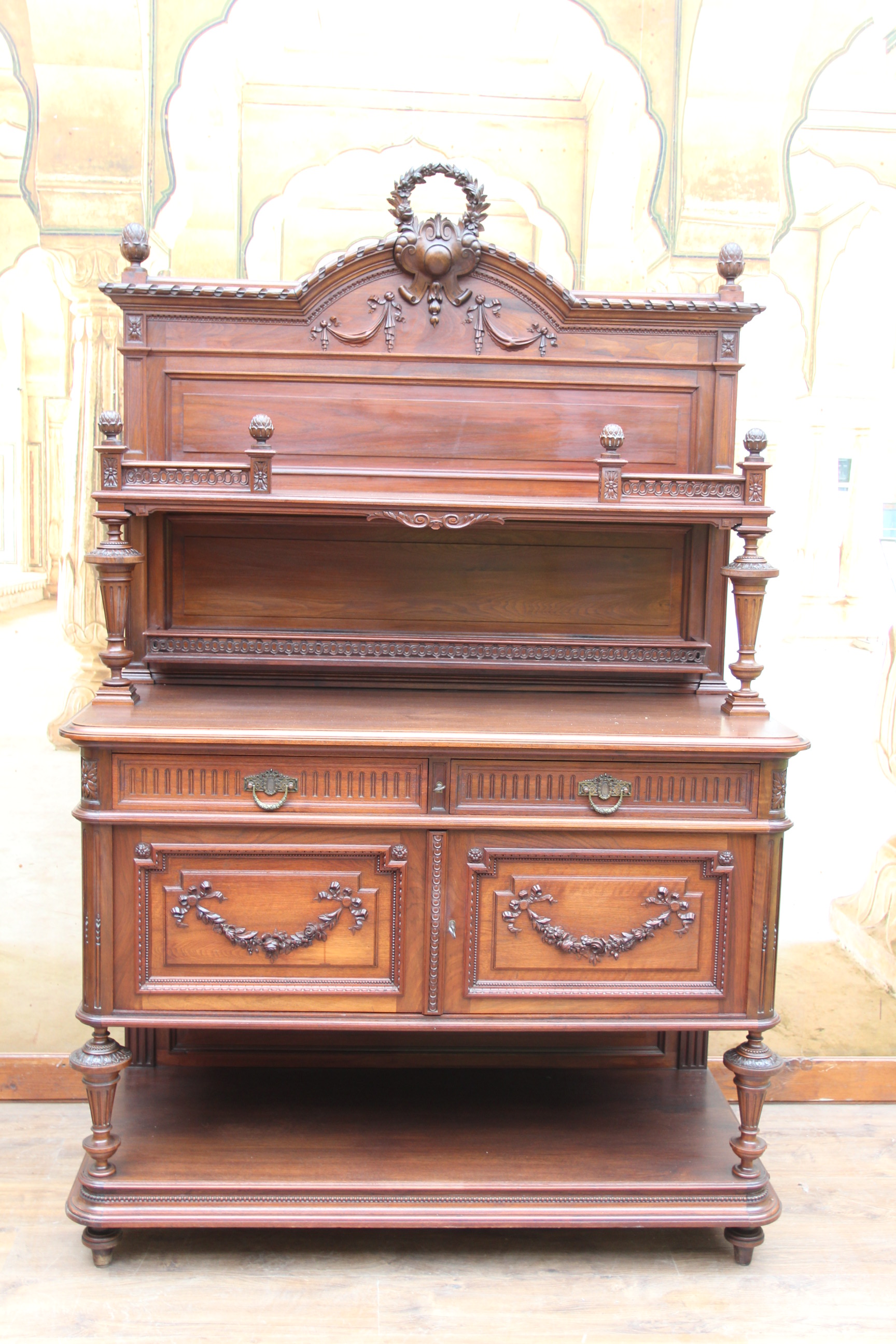 Gründerzeit Aufsatz Anrichte