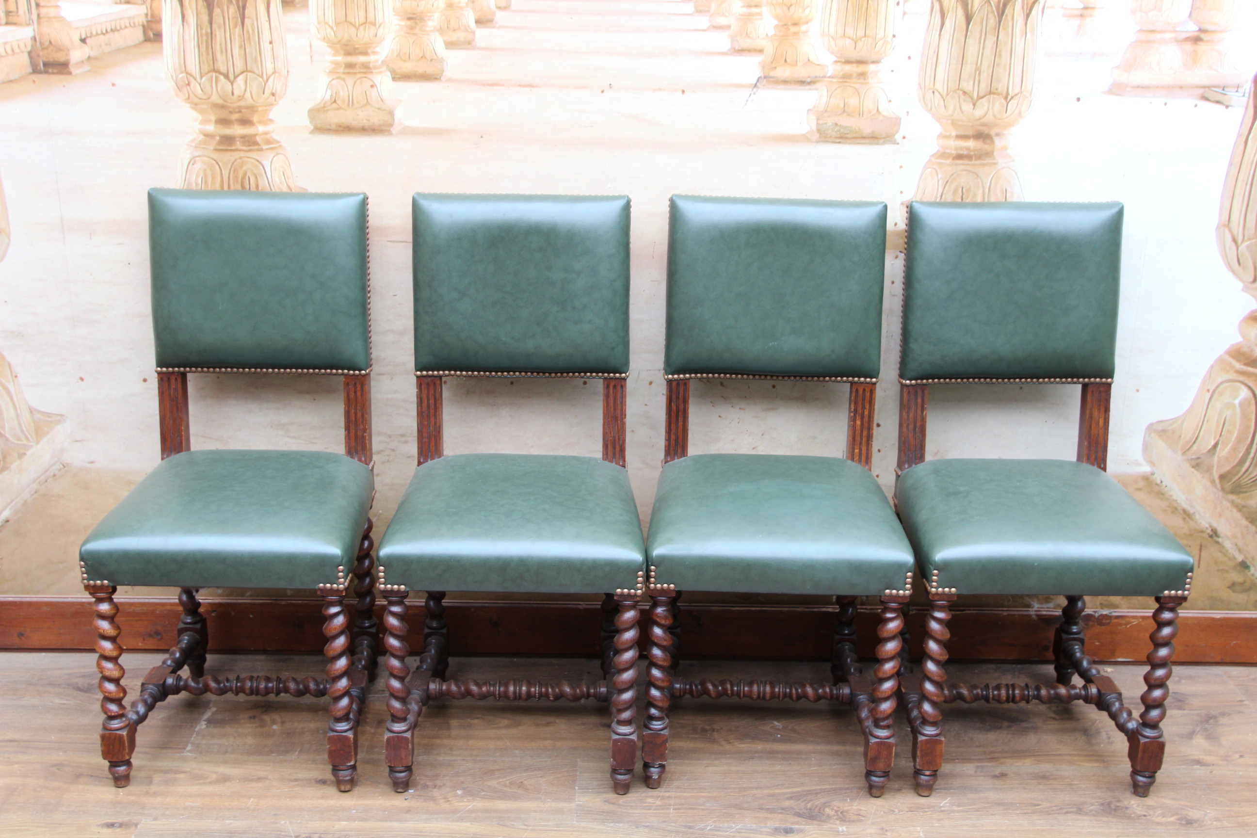 4 Gründerzeit Stühle