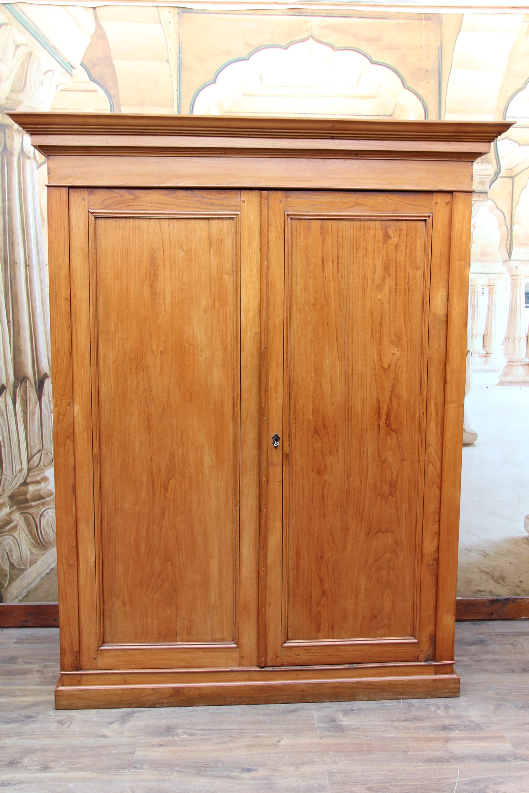 Gründerzeit Kleiderschrank