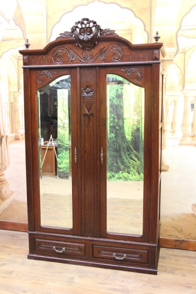 Jugendstil Kleiderschrank